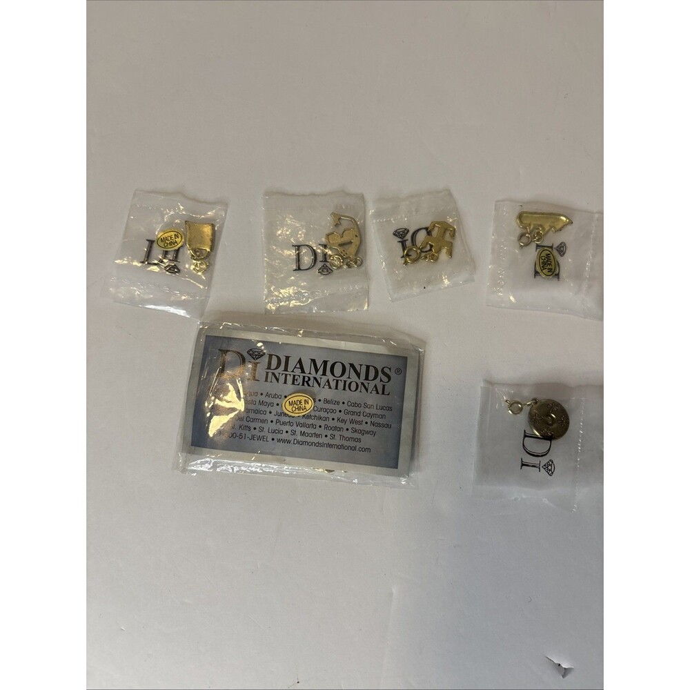 Vtg Di Diamonds International Charm Bracelet w/ Charms; Scuba Ship Anchor Hat - Picture 7 of 7